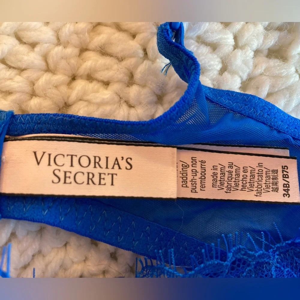 5 Victoria’s Secret bras - Picture 13 of 16